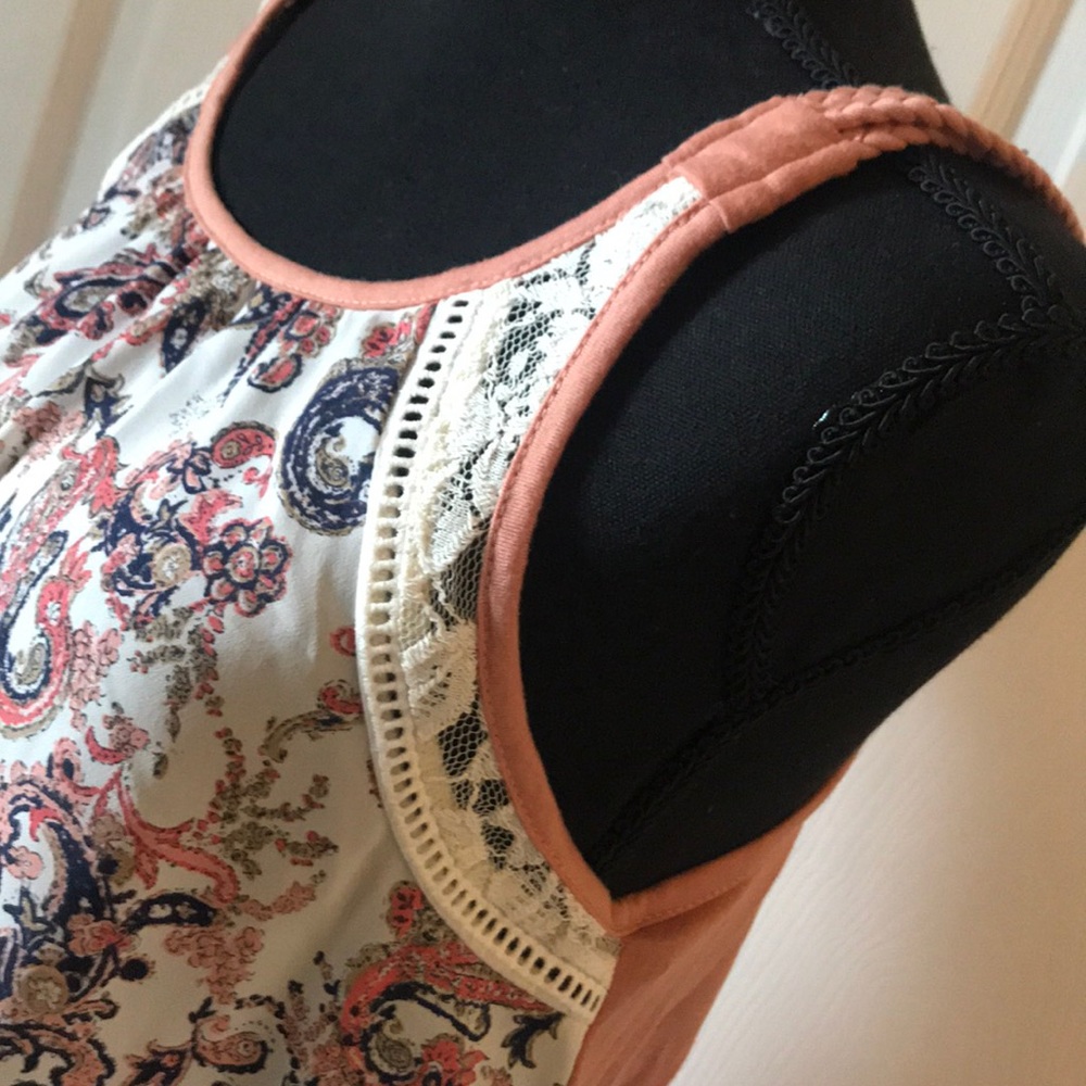 Paisley Tank - Picture 2 of 5